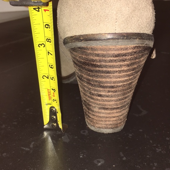 Dolce Vita brown suede ankle booties size 7 - Picture 6 of 7